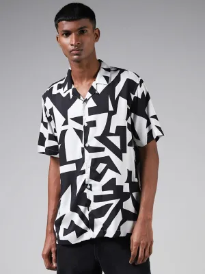 Nuon Black & White Abstract Printed Relaxed-Fit Shirt