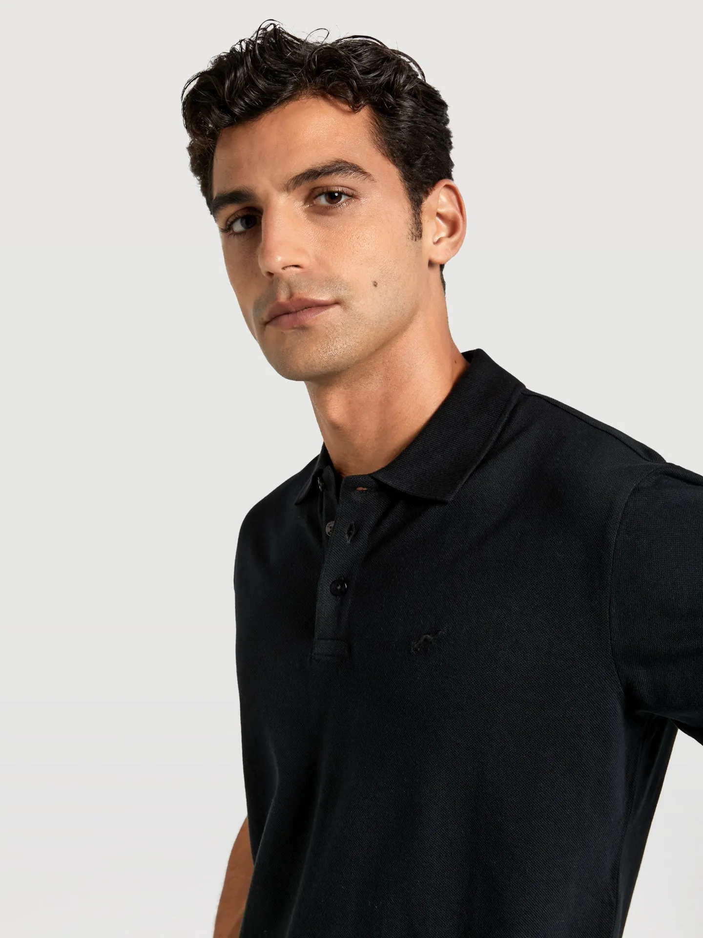 Regular fit basic piqué polo shirt