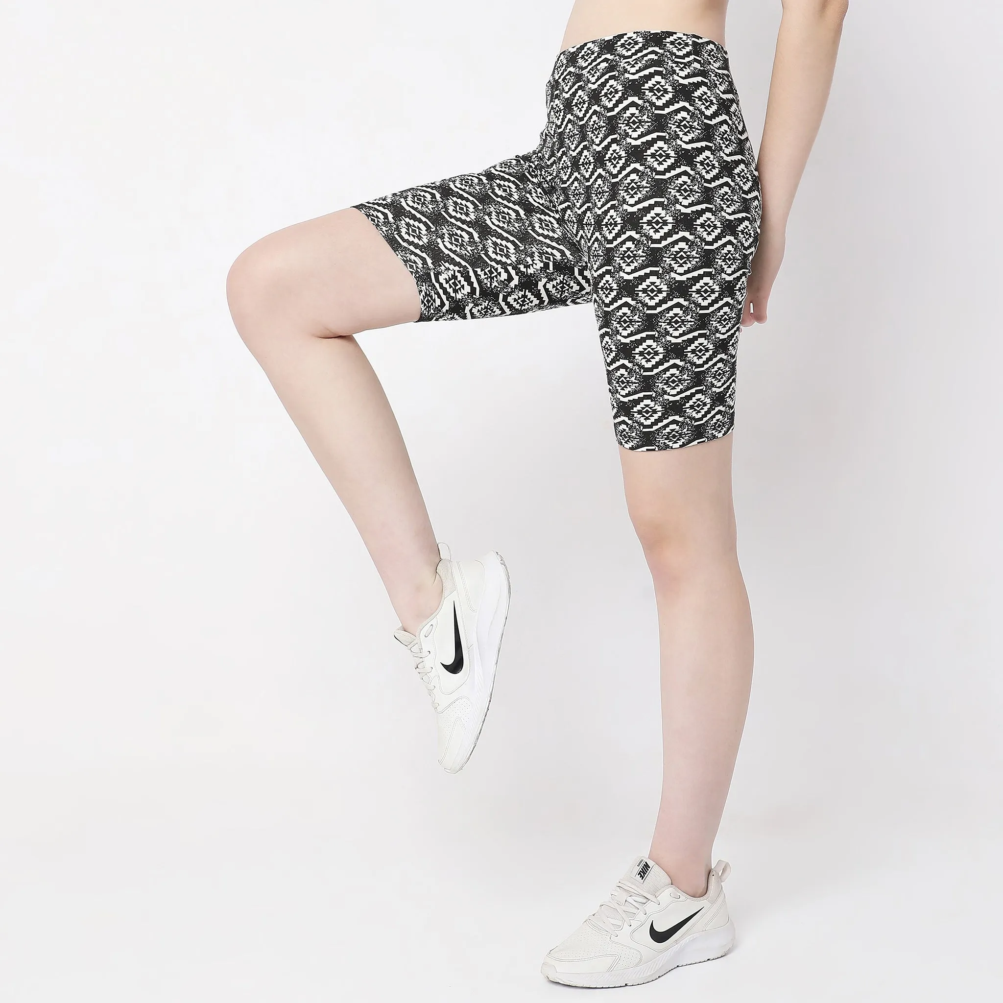 Slim Fit Printed High Rise Shorts